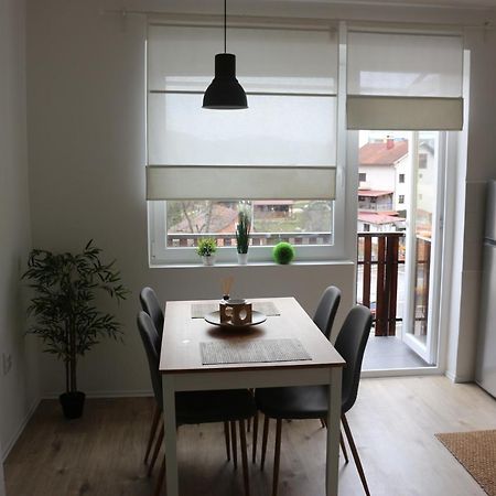 Studio Apartman Tajci Apartment Слуни Екстериор снимка