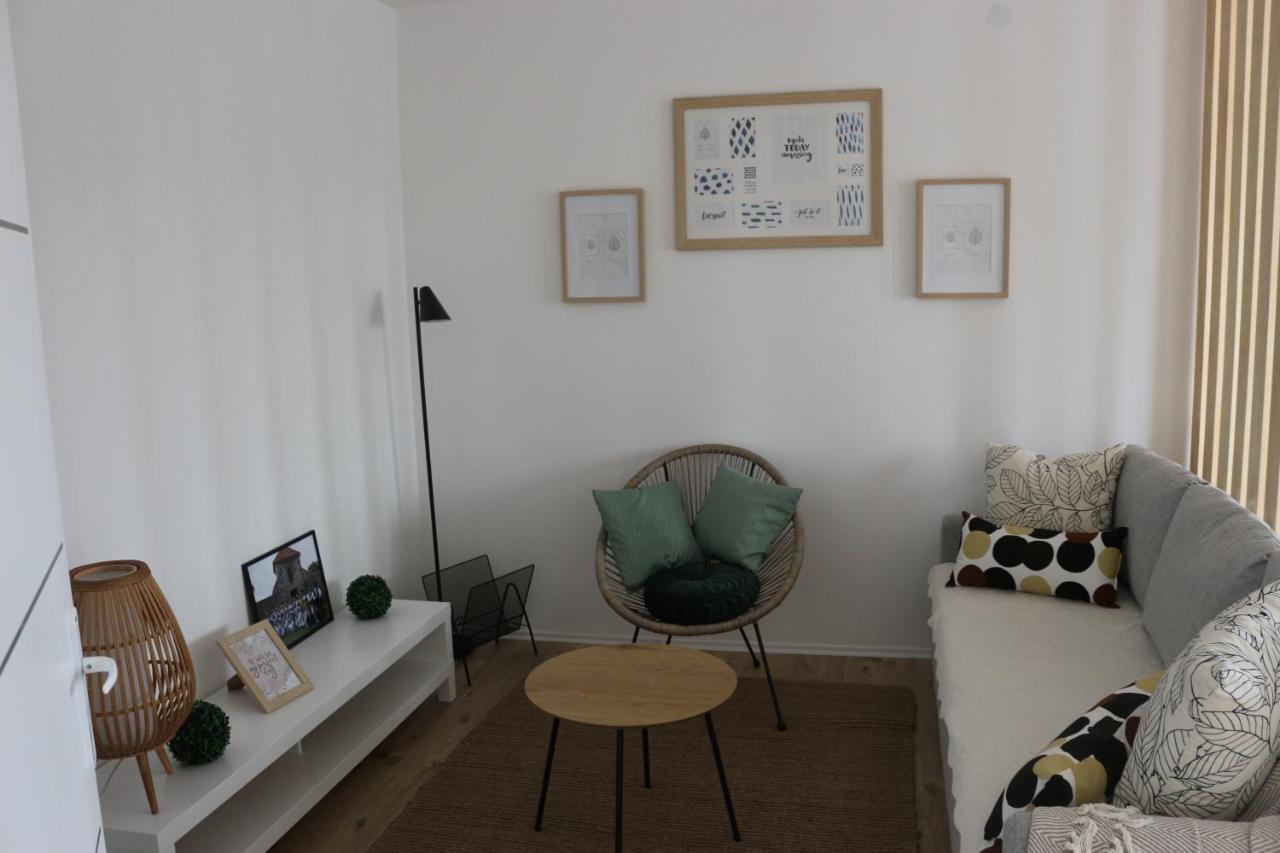 Studio Apartman Tajci Apartment Слуни Екстериор снимка