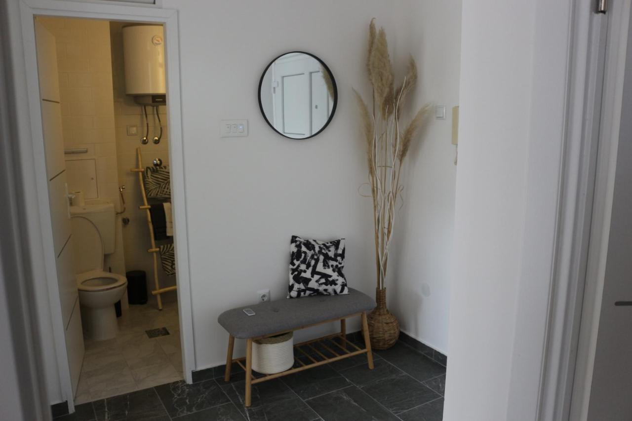 Studio Apartman Tajci Apartment Слуни Екстериор снимка