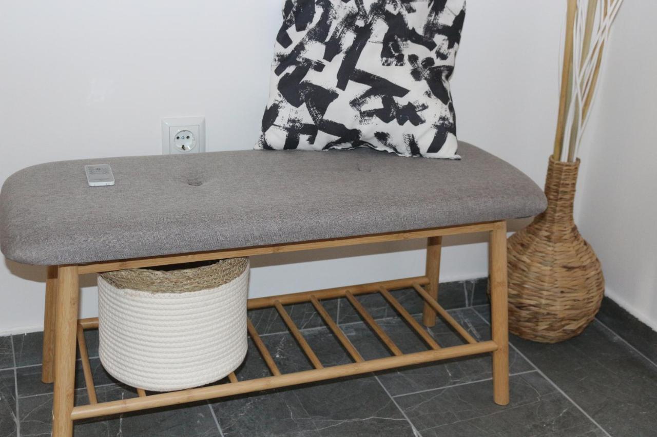 Studio Apartman Tajci Apartment Слуни Екстериор снимка